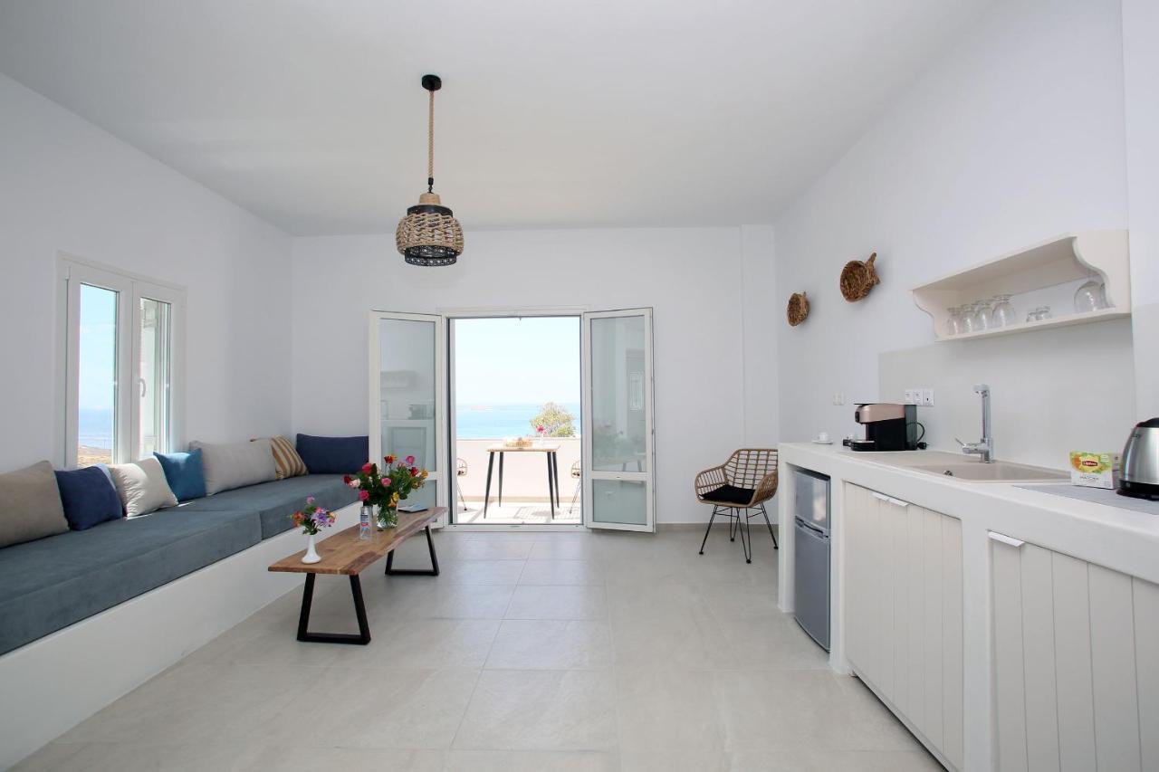 Elia Privileged Suites Andros Ανδροσ Exterior photo